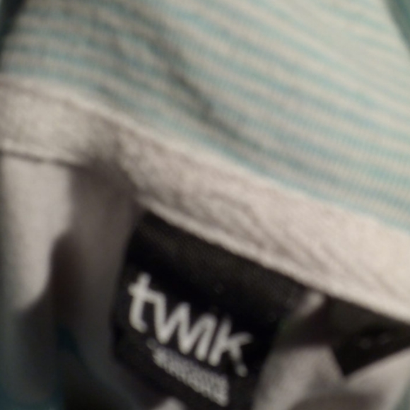 Top - Picture 4 of 4